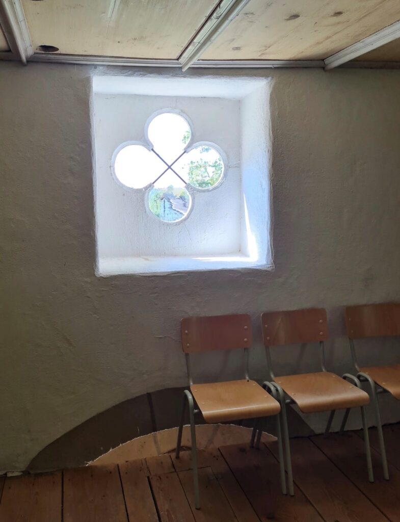 Dorfkirch Hexa